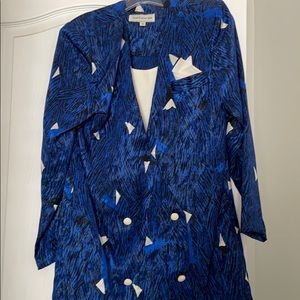 Women’s Pantsuit with skirt!